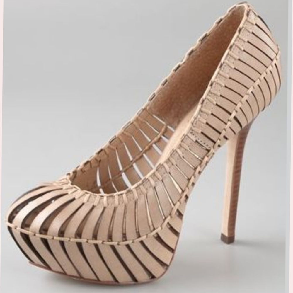 Report Signature Cayler Leather Heels, EUC S 8